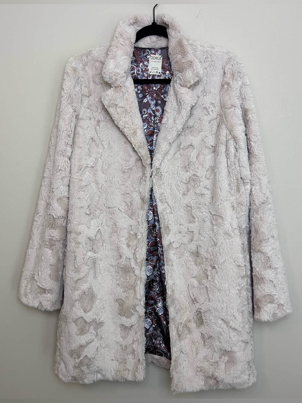 Anthropologie Georgie Harlow Ivory Faux Fur Mid Length Jacket Size 6